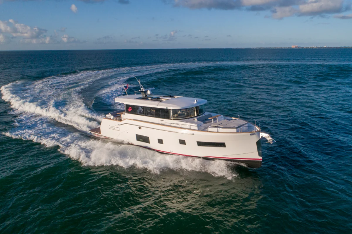 Sirena Marine Sirena 58 Coupe 2022 boat specs