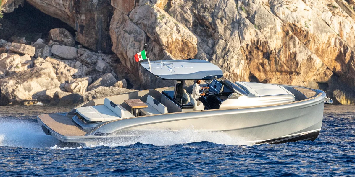 Solaris Power 40 Open 2022 boat specs