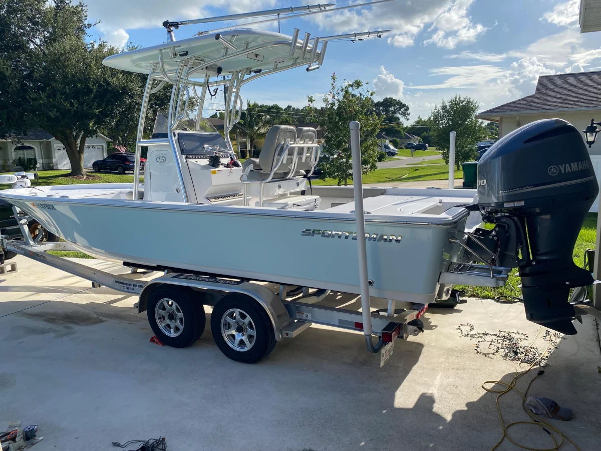 Sportsman Masters 247 2021 boat specs