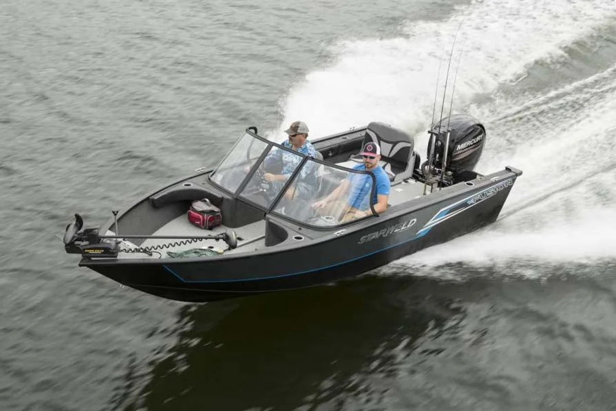 Starweld Fusion 18 DC 2021 boat specs