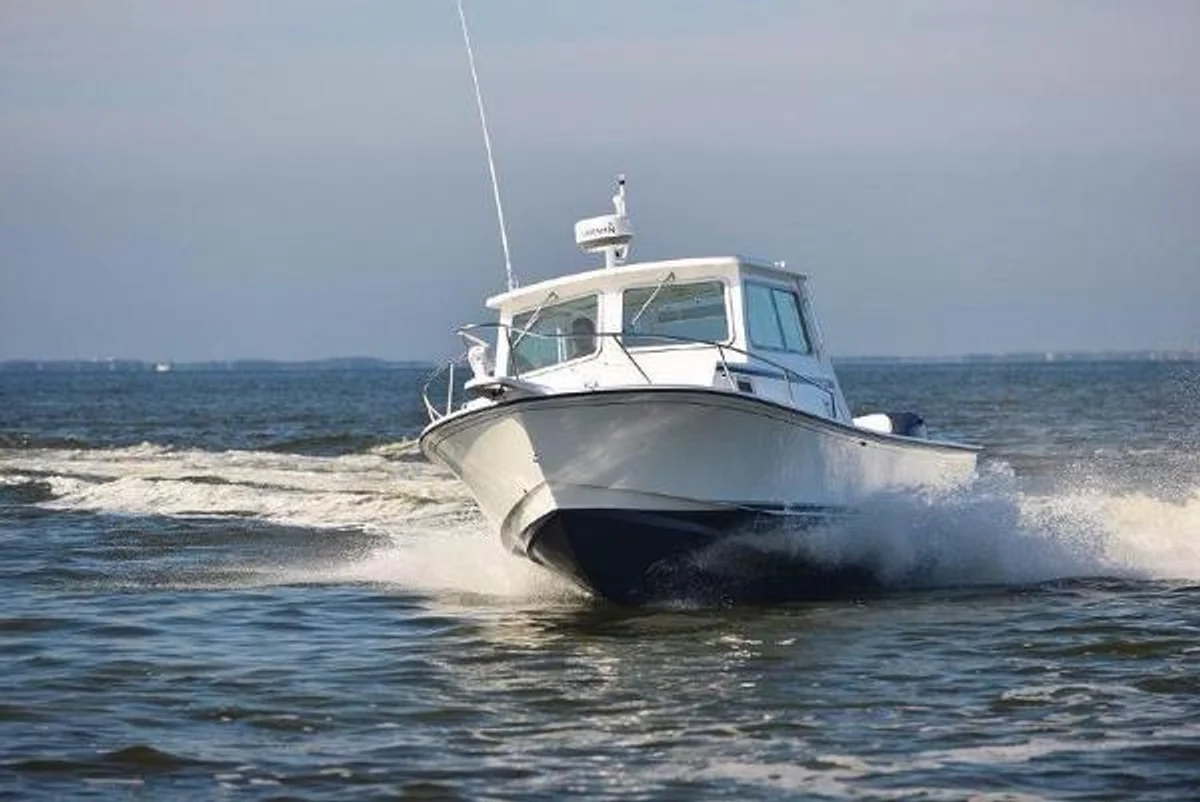 26/28 Miami Boat Specs