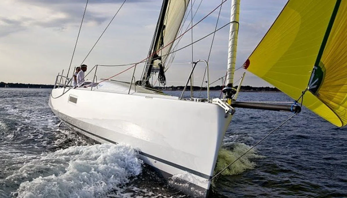 Pogo 12.50 Fin keel Boat Specs