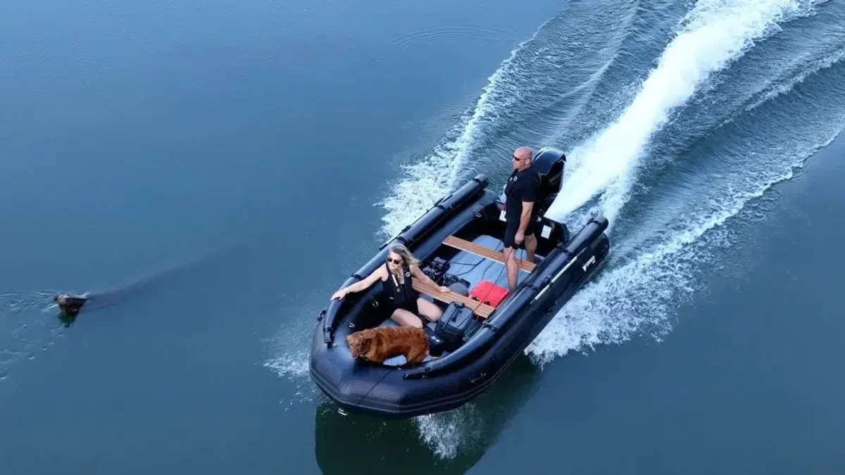 Stryker Boats JET Extreme 470 2022 boat specs