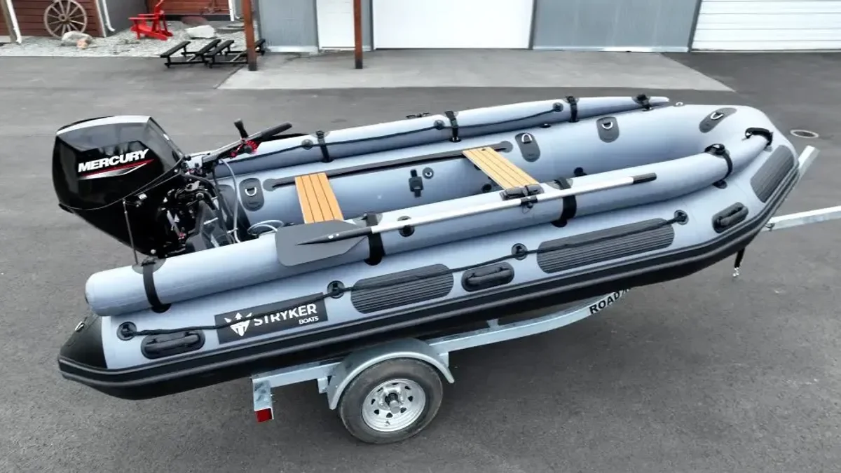 Stryker Boats JET Ultra 420 2022 boat specs