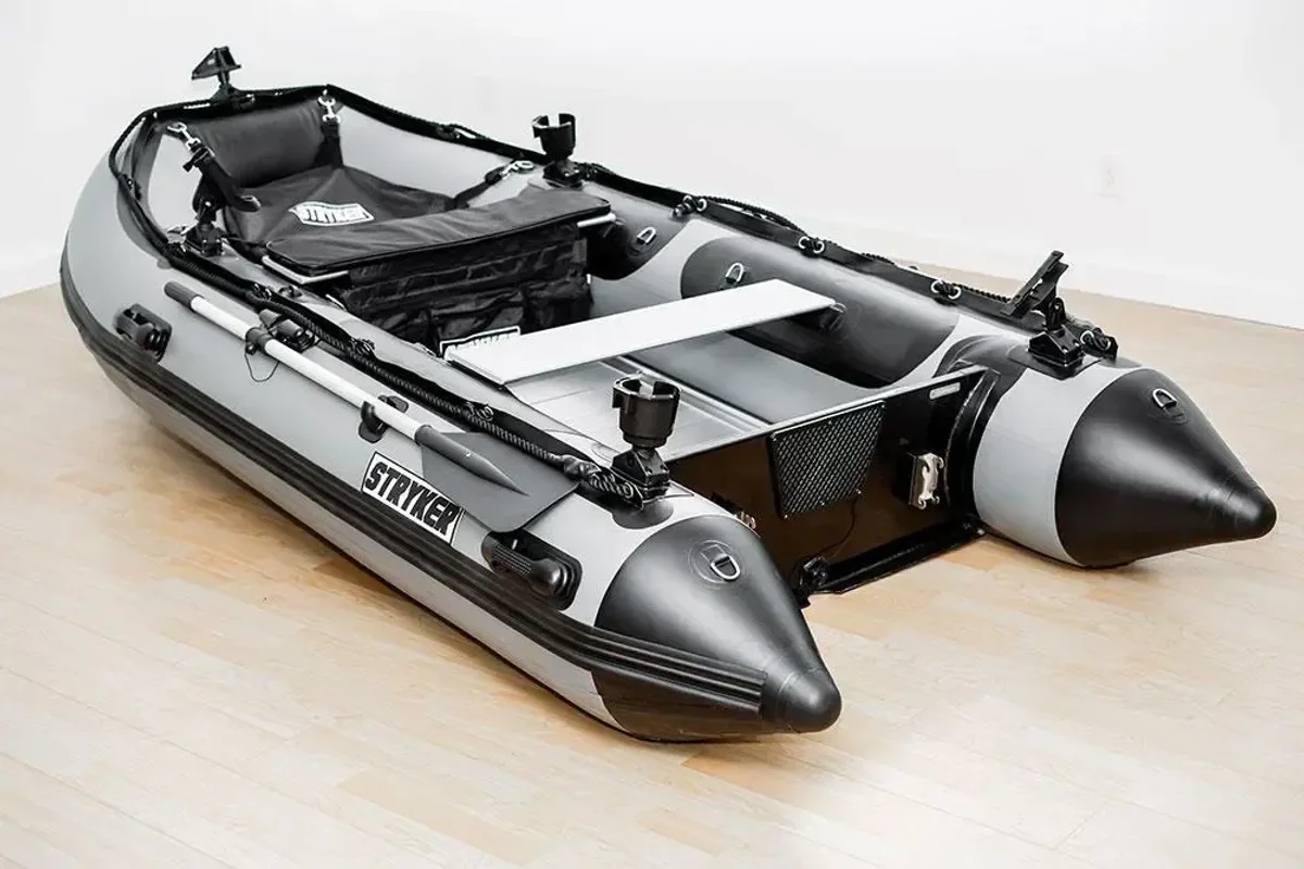 Stryker Boats LX 360 2022 boat specs