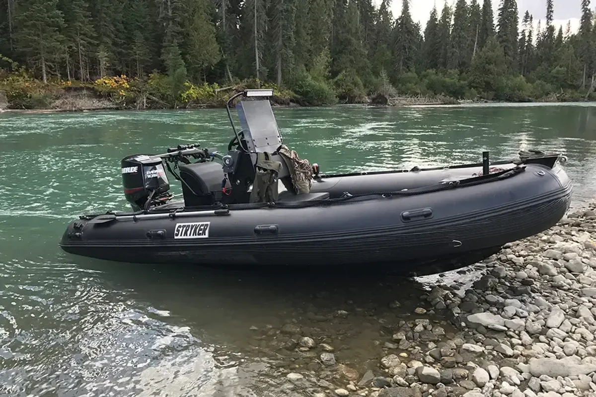Stryker Boats RIB 520 2022 boat specs