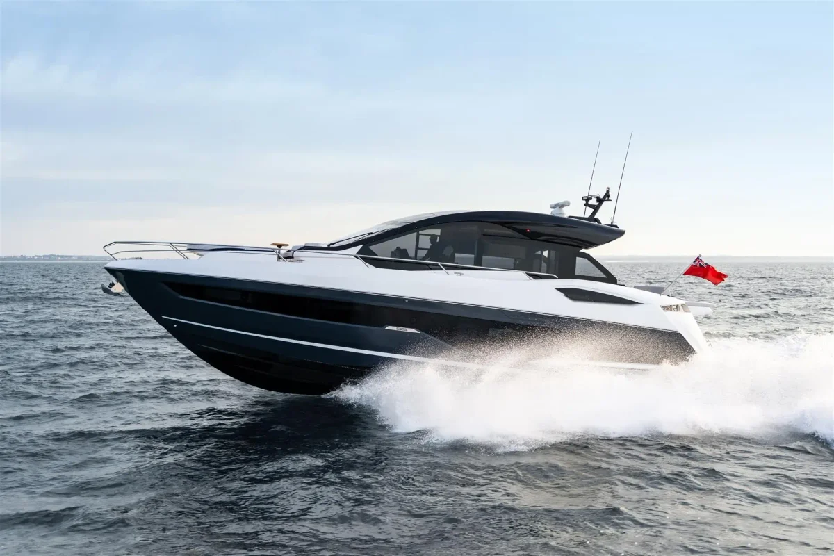 Sunseeker 55 Predator EVO 2022 boat specs