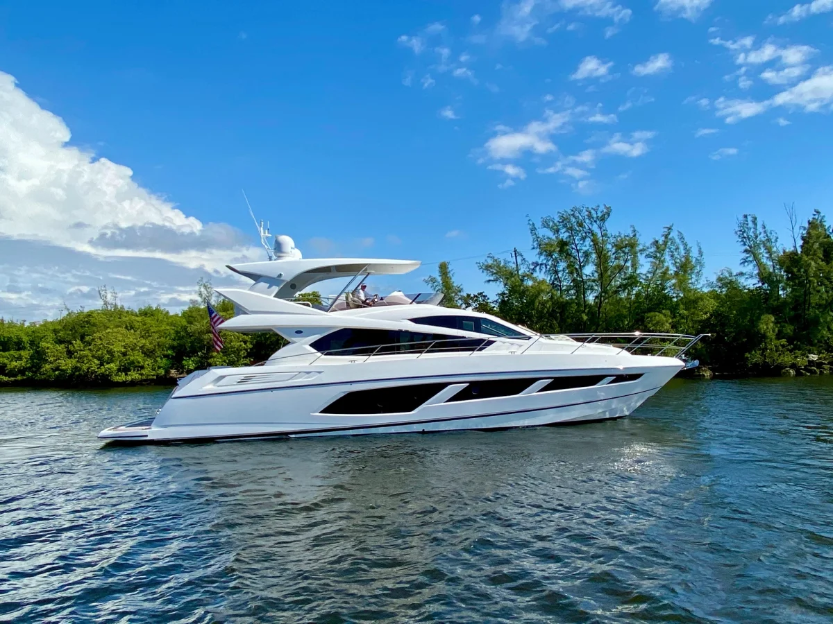 Sunseeker Manhattan 65 2016 boat specs