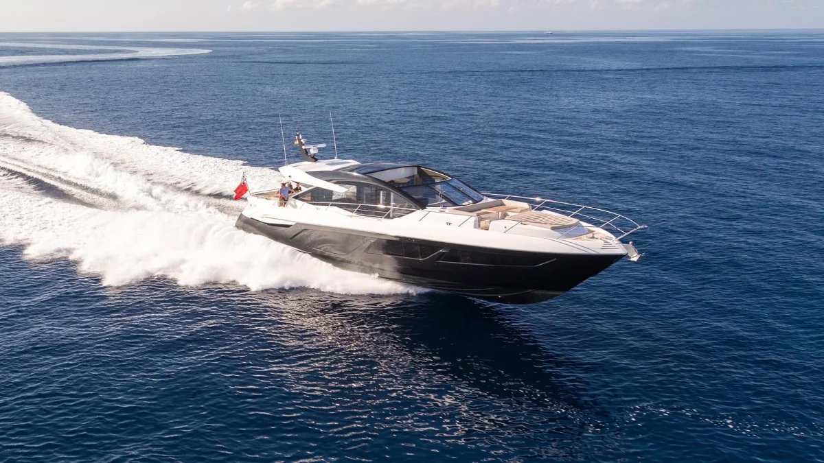 Sunseeker Predator 74 2021 boat specs