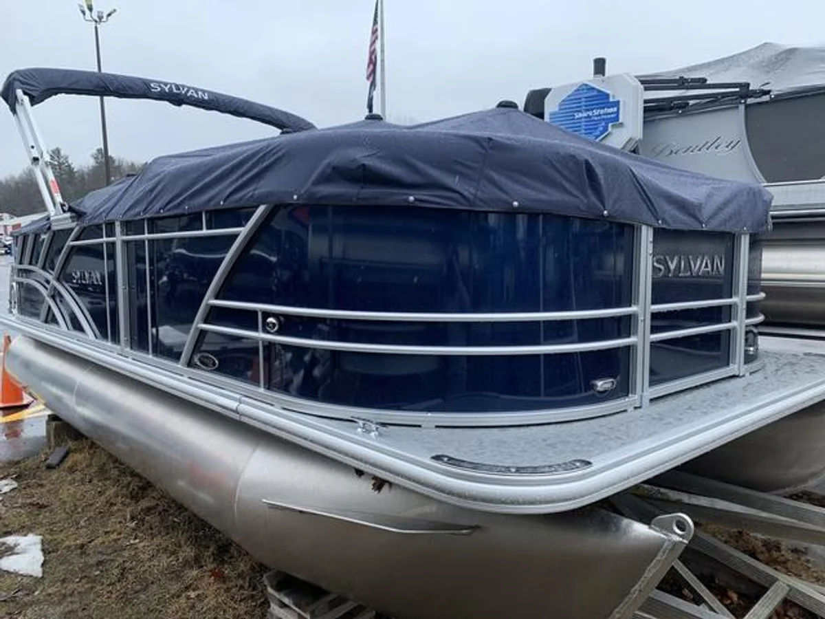 8520 Cruise - In Stock Boat Specs