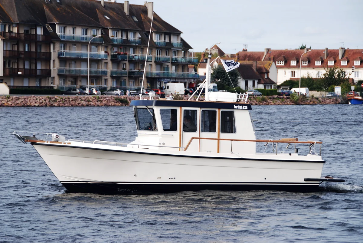 27.1 Boat Specs