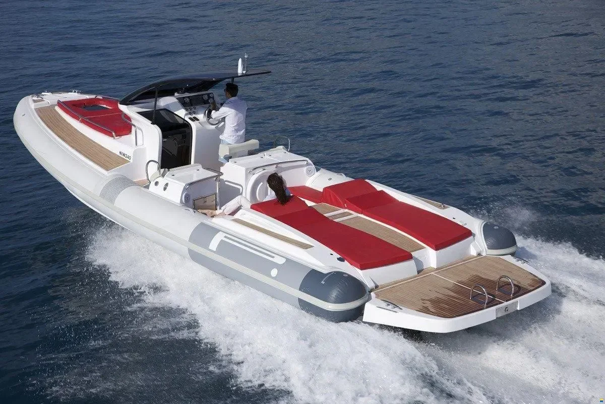 TecnoRib Pirelli 1100 2016 boat specs