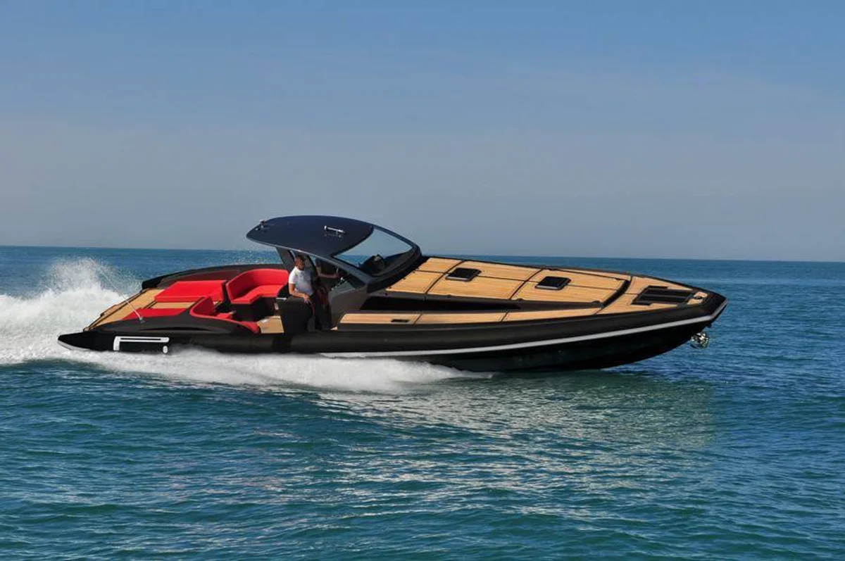 TecnoRib Pirelli 1400 2020 boat specs