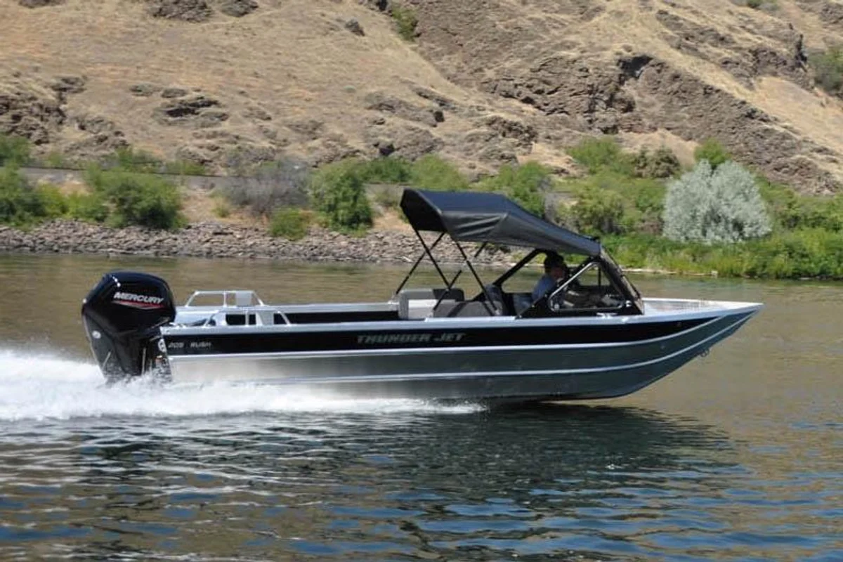 Thunder Jet 205 Rush 2021 boat specs