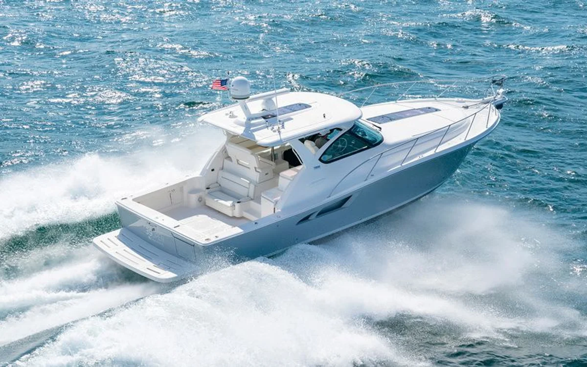 Tiara Yachts 39 Open 2022 boat specs