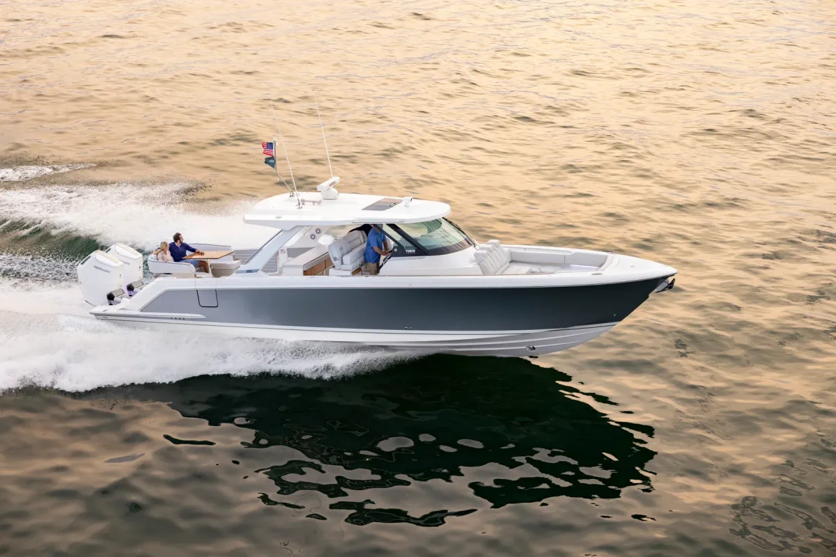 Tiara Yachts 43 LS 2023 boat specs