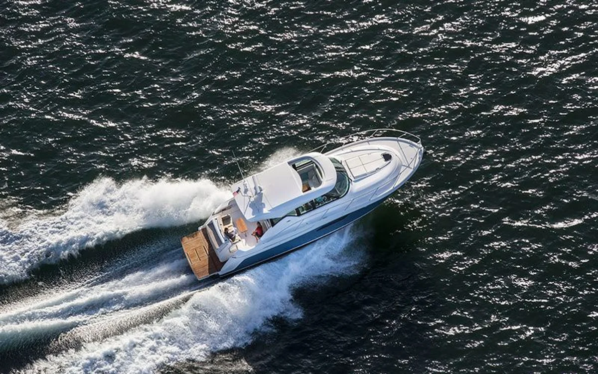 44 Coupe Boat Specs