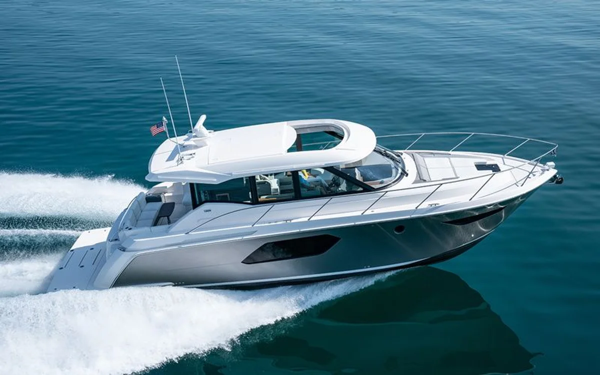 Tiara Yachts 49 Coupe 2022 boat specs