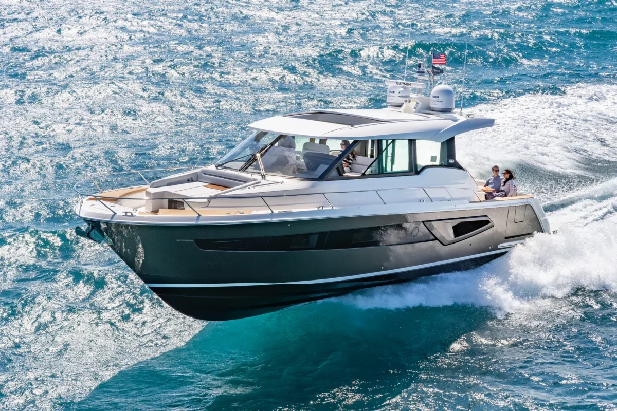 Tiara Yachts EX 54 2023 boat specs