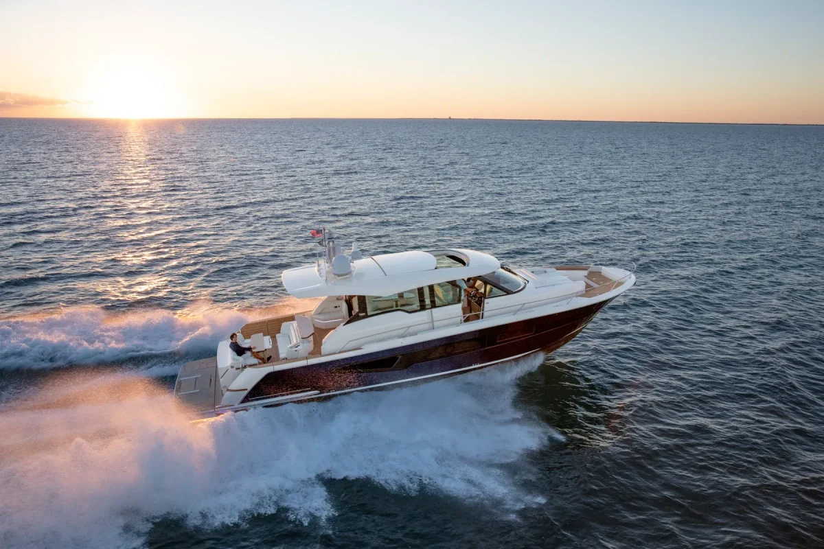 Tiara Yachts EX 60 2023 boat specs