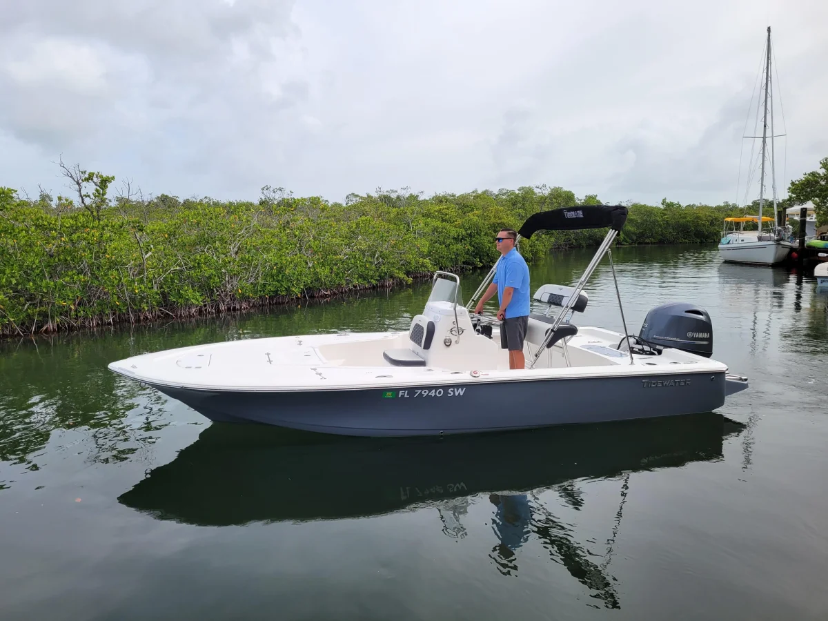 Tidewater Boats 1910 Bay Max 2021 boat specs