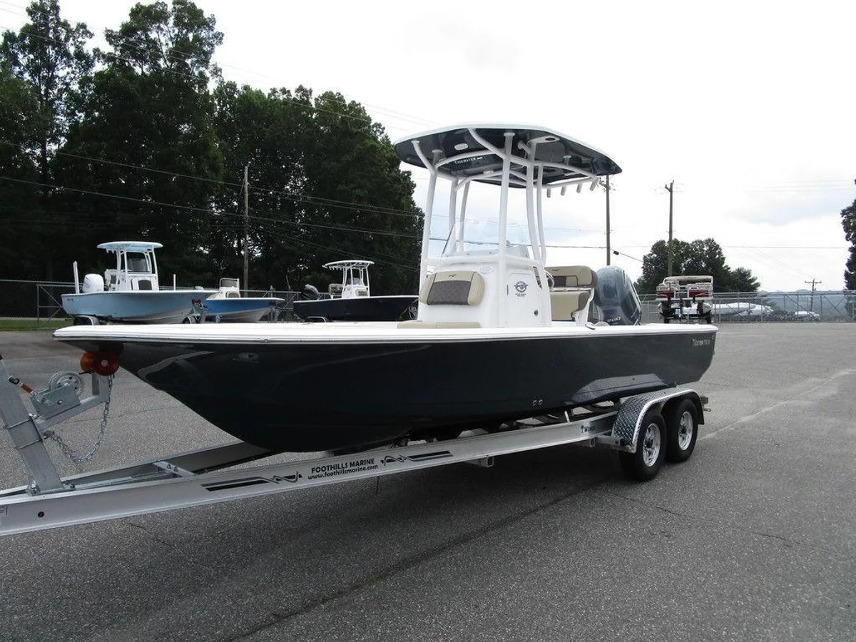 Tidewater Boats 2110 Bay Max 2021 boat specs