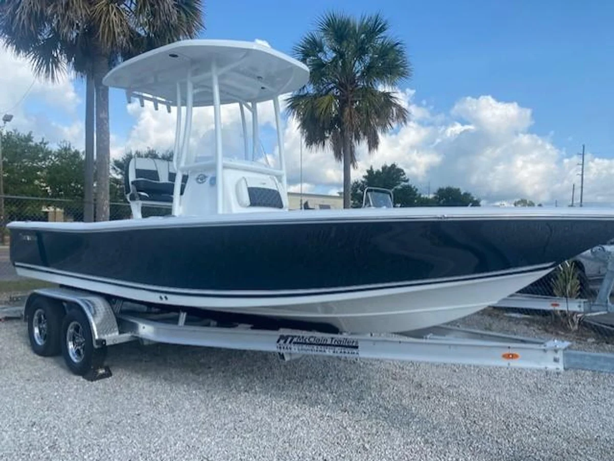 Tidewater Boats 2210 Carolina Bay 2022 boat specs