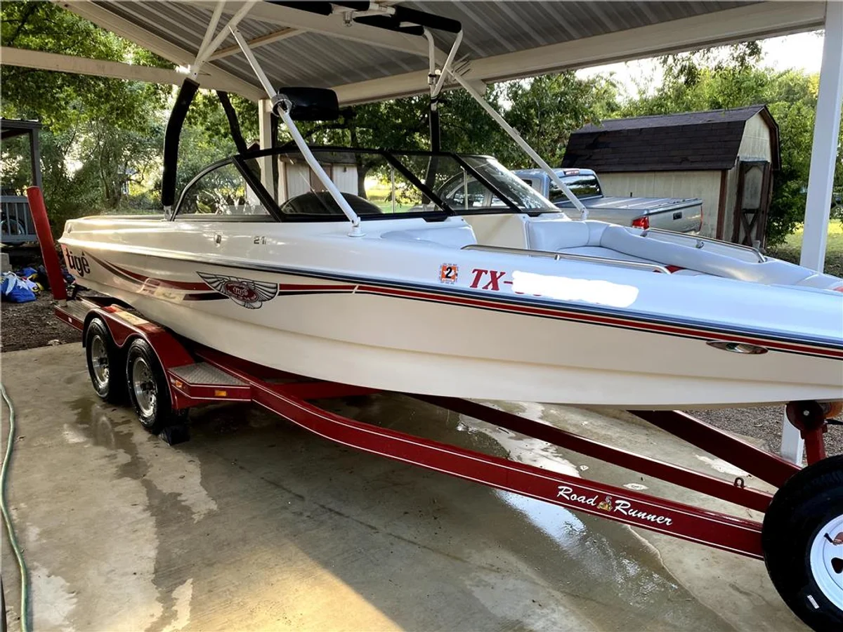 Tige 21i 2000 boat specs