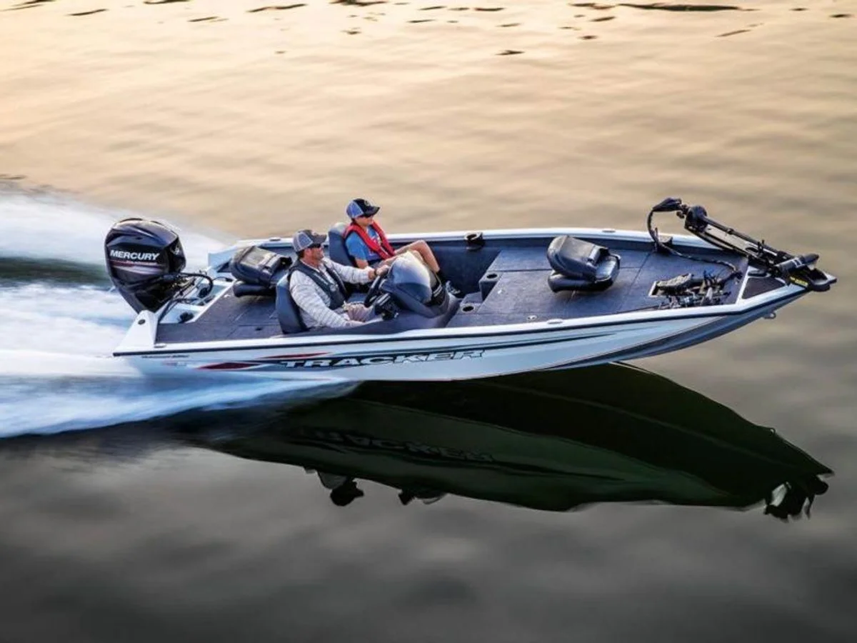Tracker Boats Pro Team 175 TXW Tournament Edition 2022 boat specs