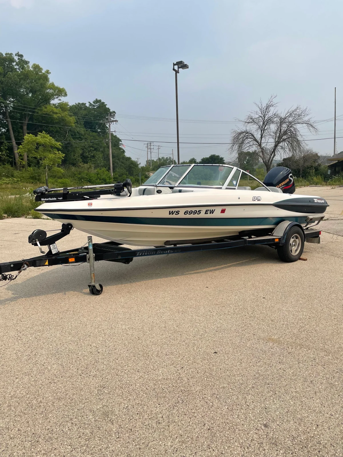 Triton Boats SF-19 2016 boat specs