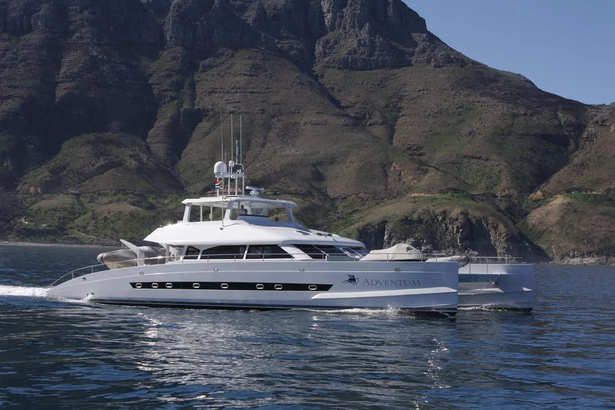 Two Oceans 750E Power Catamaran II 2015 boat specs