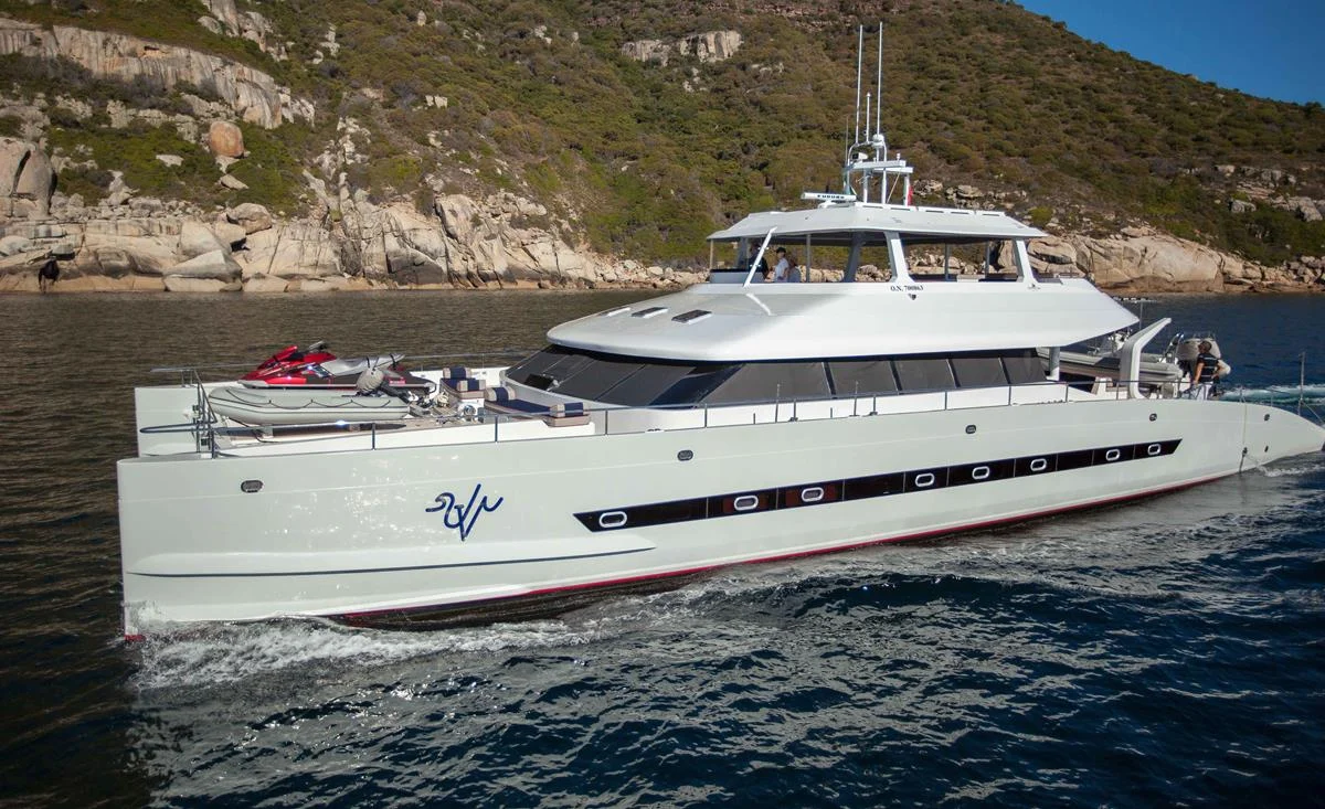 Two Oceans 800E Power Catamaran I 2016 boat specs