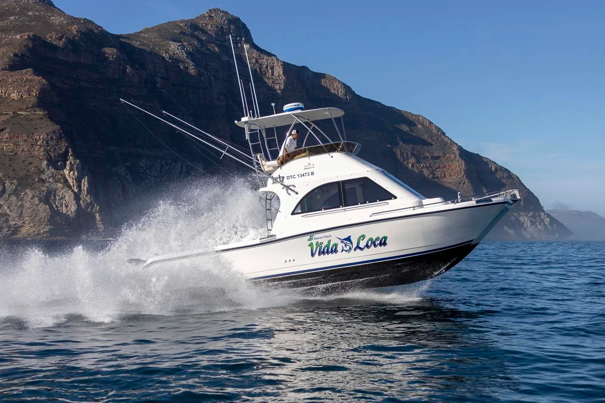 Two Oceans Magnum 36 Power Catamaran Walkaround 2010 boat specs