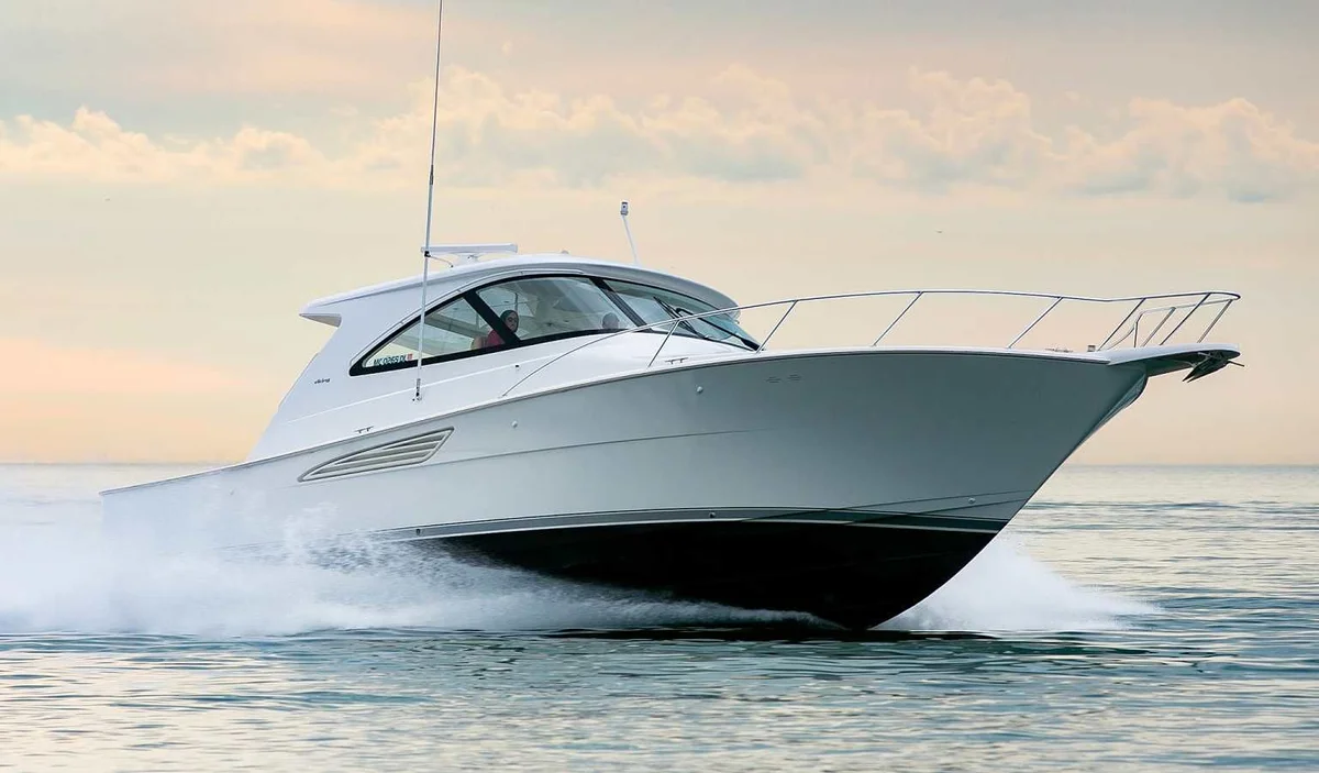 Viking Yachts 44 Sport Coupe 2023 boat specs