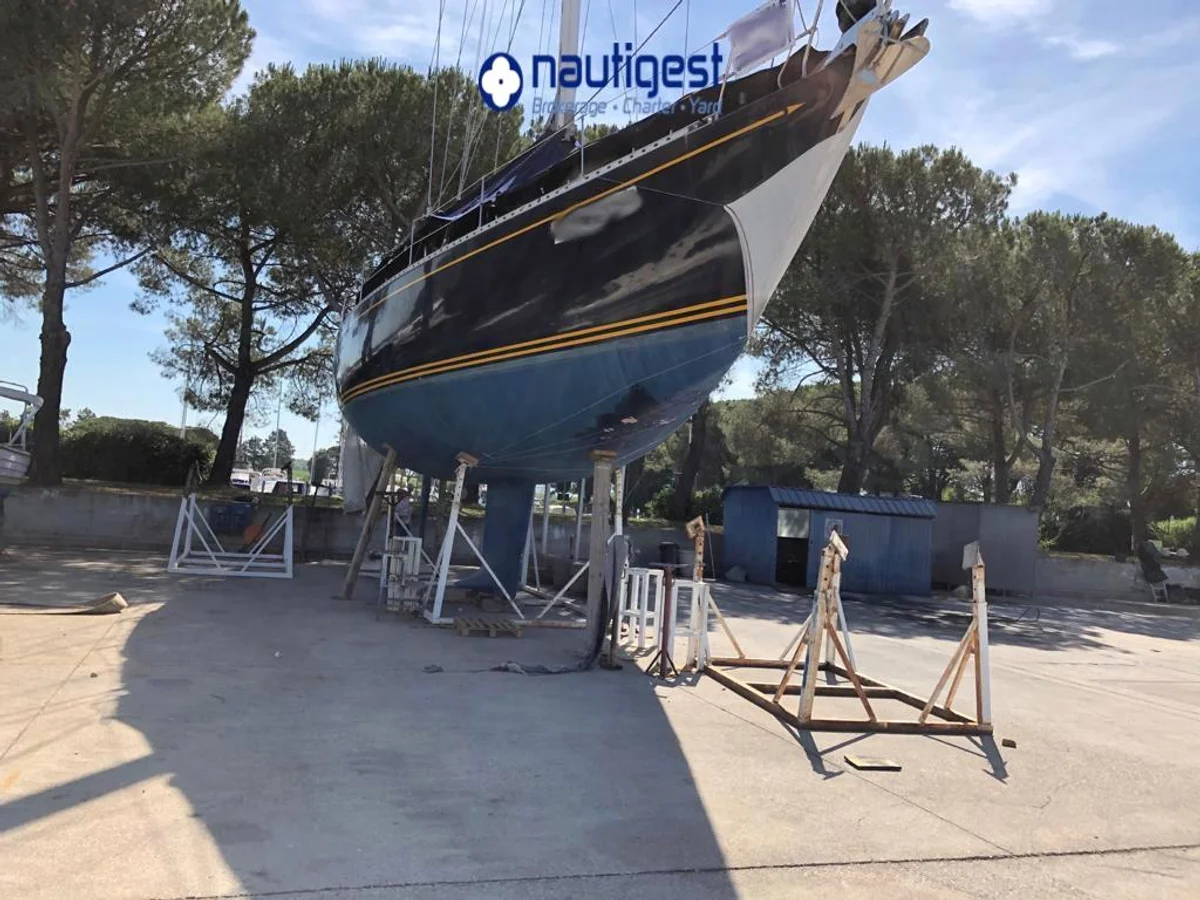 Wauquiez 61 1995 boat specs