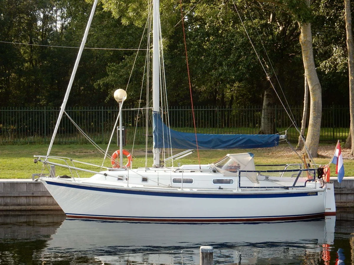 Westerly Konsort 1982 boat specs