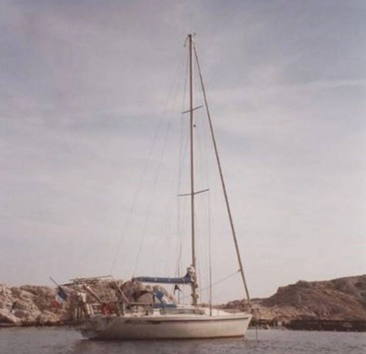 Jouët 1080 Deep draft Boat Specs
