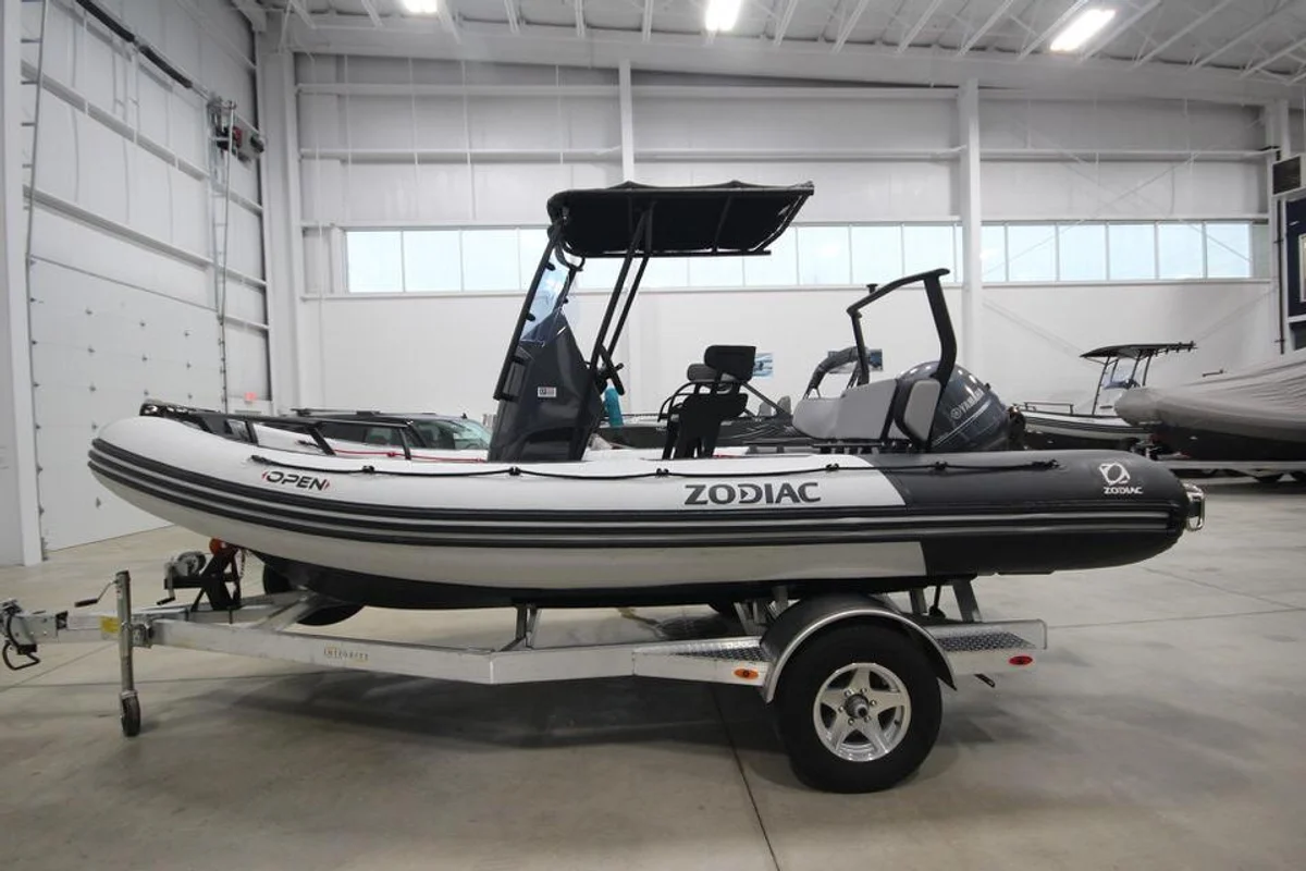 Open 5.5 PVC 115hp T-Top On Order Boat Specs