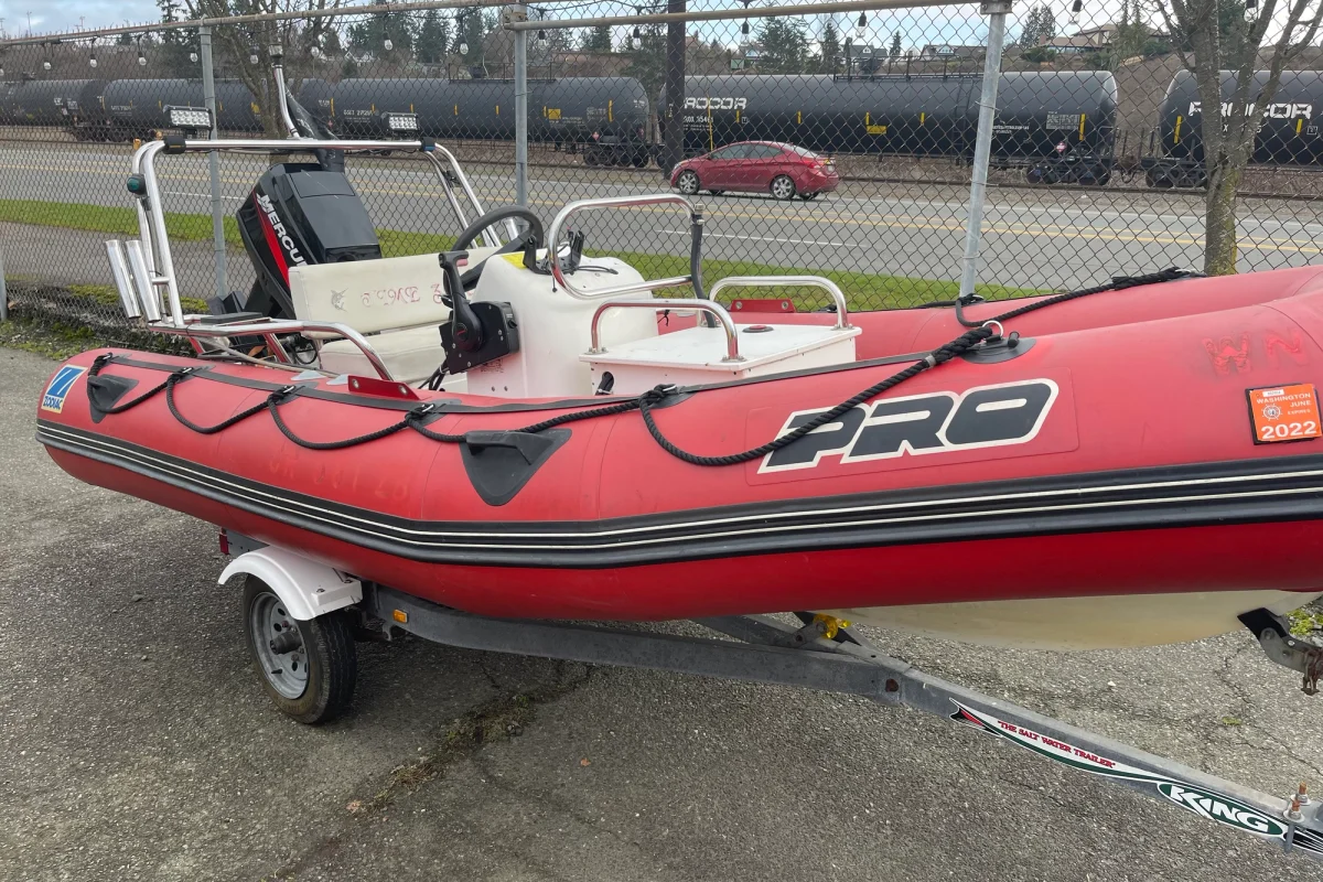 Zodiac Pro 1980 boat specs